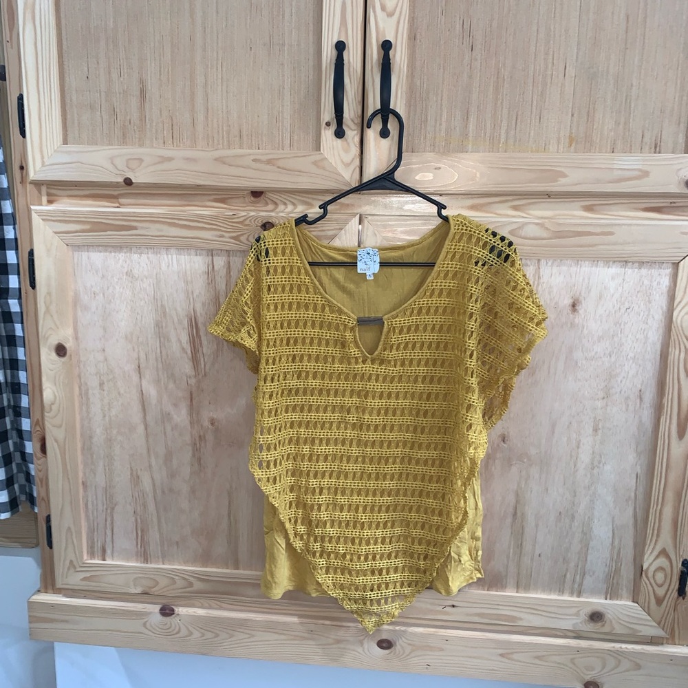 Naïf mustard yellow crochet lace boho poncho short size L